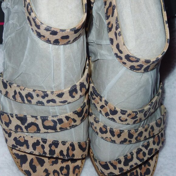 NIB Vince Camuto Resensa Leopard Print Demi Wedge Sandals Size 9W - Picture 3 of 5